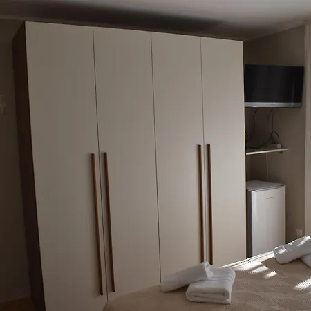 Jelka Guest house 3*